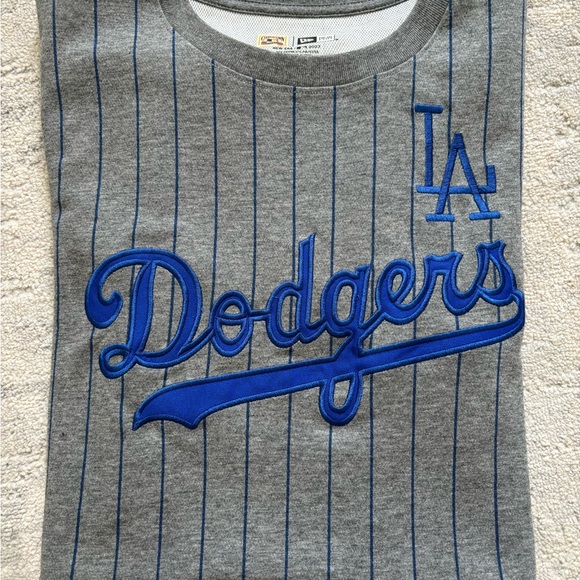 NWT- New Era Copperstown Collection LA Dodgers Pinstripe T-Shirt Size S - Picture 10 of 12